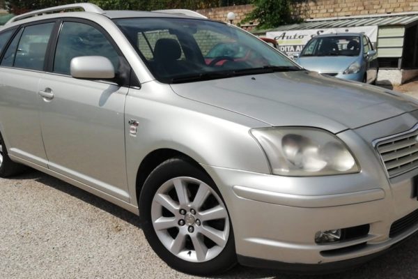 TOYOTA AVENSIS