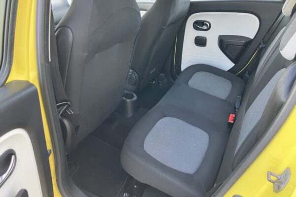 RENAULT TWINGO  – NEOPATENTATI