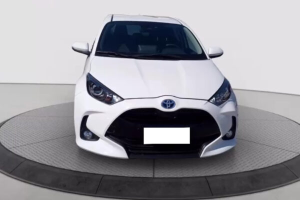 TOYOTA YARIS HYBRID 1.5H BUSINESS – NEOPATENTATI