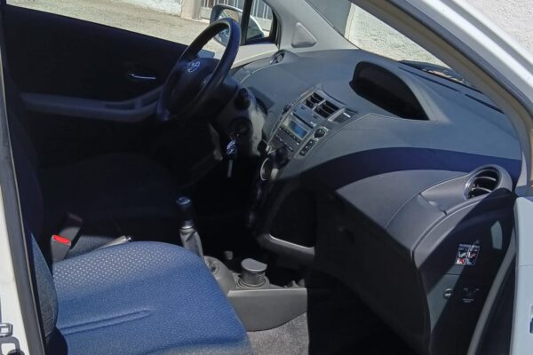 TOYOTA YARIS 1.0 – NEOPATENTATI