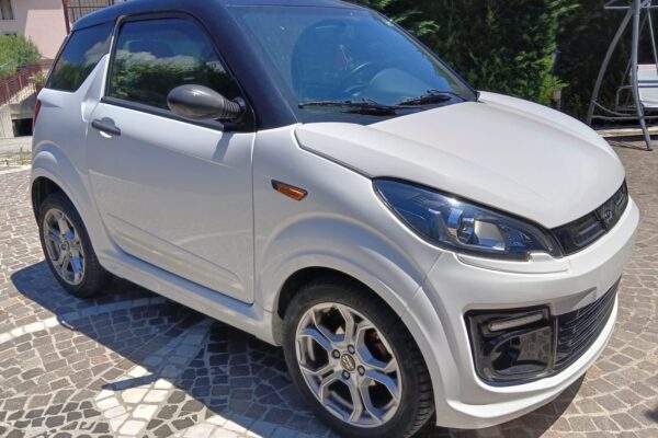 MINICAR LIGIER JS50