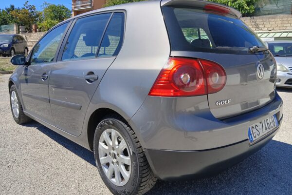 VOLKSWAGEN GOLF 1.9 TDI