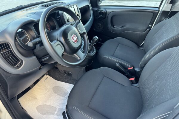 FIAT PANDA 1.0 HYBRID 5 POSTI – NEOPATENTATI