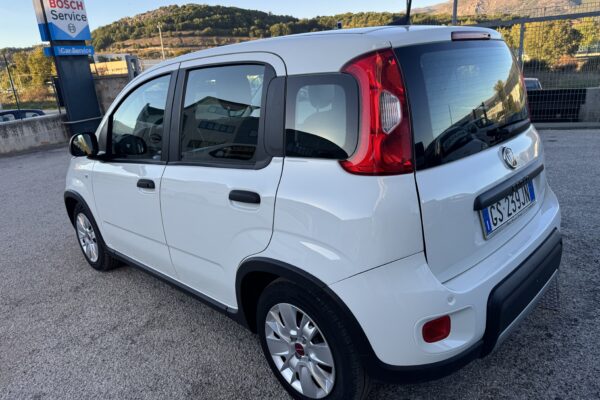 FIAT PANDA 1.0 HYBRID 5 POSTI – NEOPATENTATI